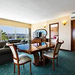 Dodeca Sea Resort